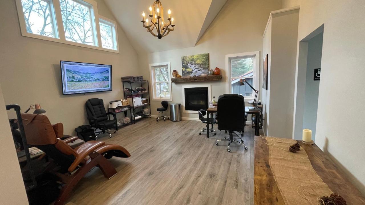 Phineas Swann Inn & Spa Montgomery Center Екстериор снимка