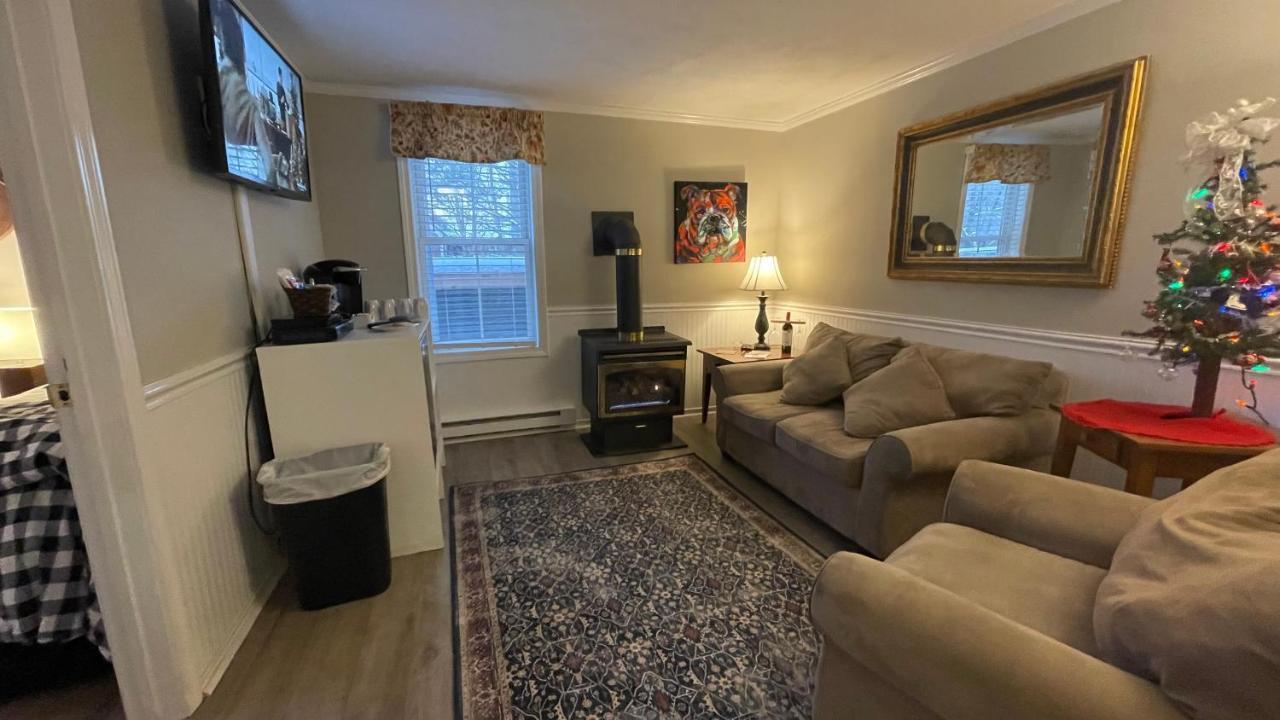 Phineas Swann Inn & Spa Montgomery Center Екстериор снимка